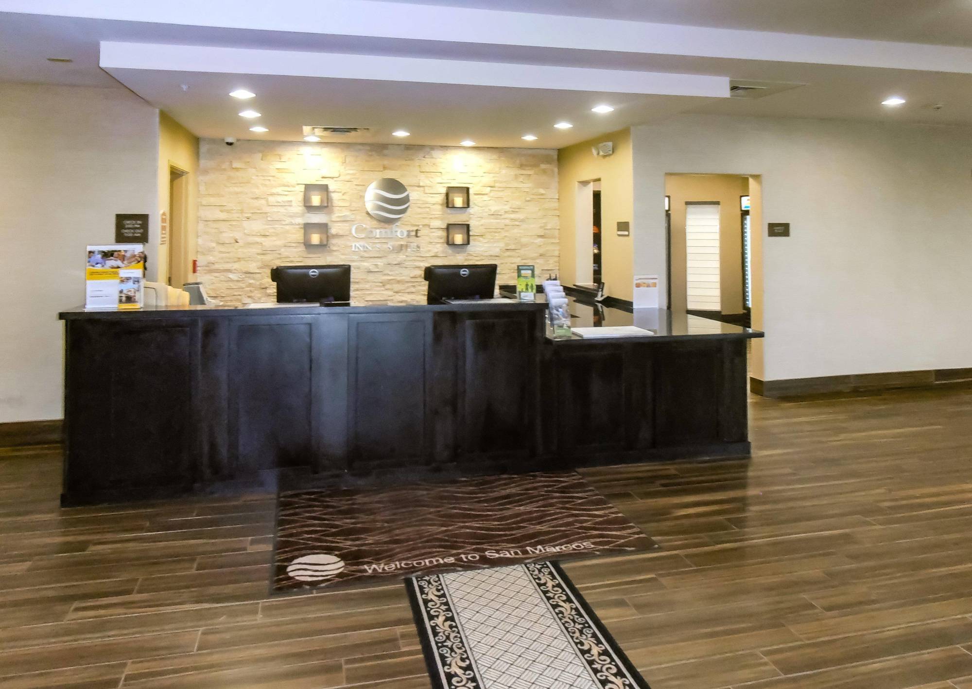 Comfort Inn & Suites San Marcos Eksteriør billede